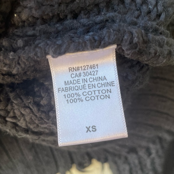 WILDFOX NO PROBLEMO Factory Distressed Black & White Sweater/ XS - Picture 3 of 10